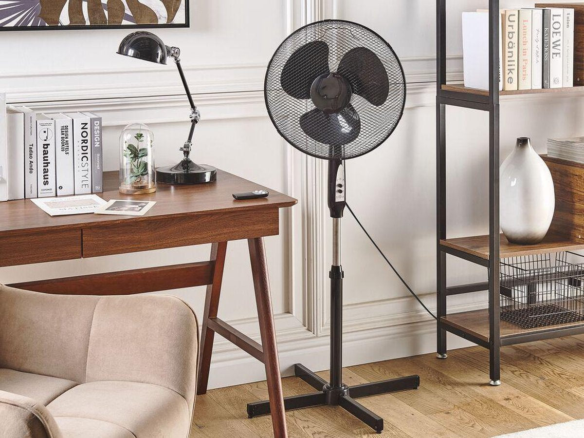 Beliani SPAY - Staande ventilator - zwart - metaal