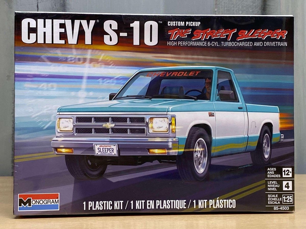 1:25 Revell 14503 Chevrolet "Chevy" S-10 - "The Street Sleeper" Plastic kit