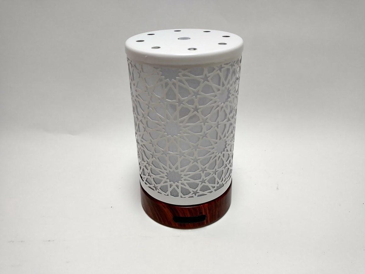 Aroma Diffuser 2021 "White Flowers" LED diffuser en sfeerverlichting met adapter.