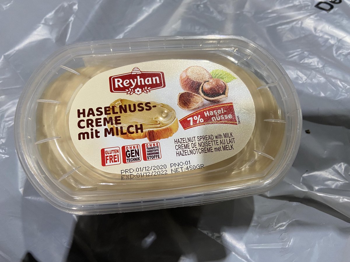 Hazelnoot pasta creme met melk
