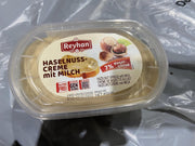 Hazelnoot pasta creme met melk