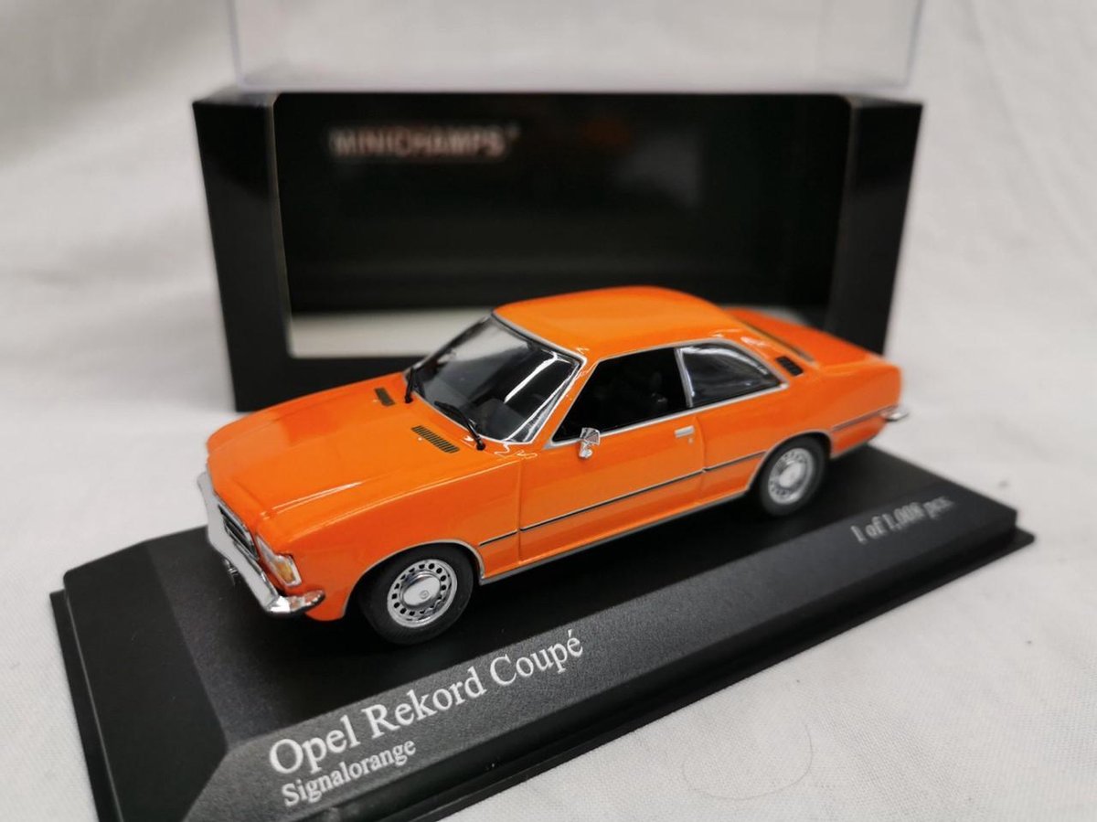 Opel Rekord D Coupe 1975 Orange