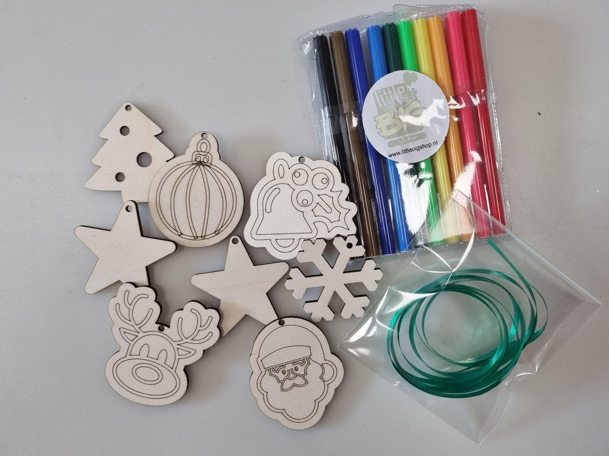 Kerst - Kleursetje - 8 Hangers - Kerstboom versiering - Kerstmis decoratie - zelf inkleuren - kinderen - knutselen Kerstmis - knutselsetje - knutsel pakketje - DIY