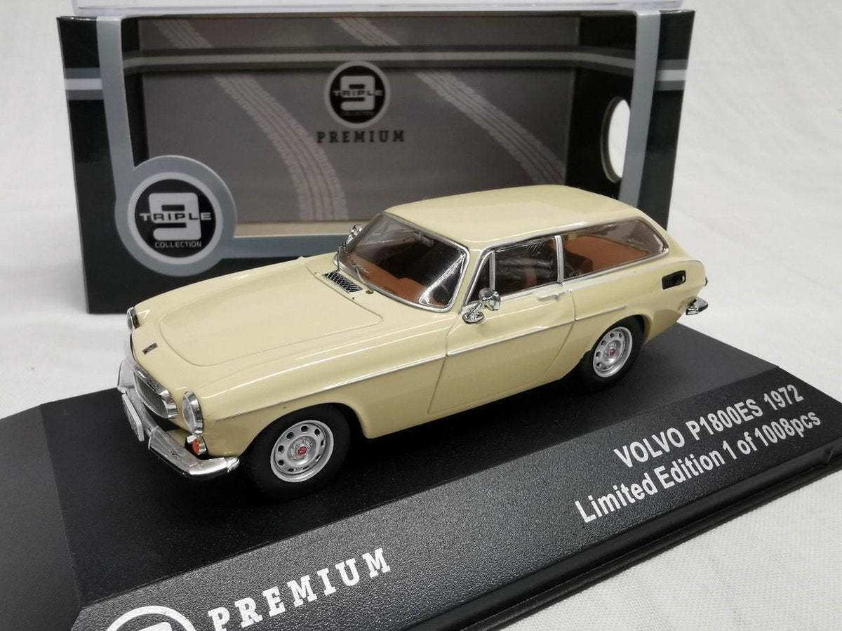 Volvo P1800ES 1972 - 1:43 - Triple 9 Collection