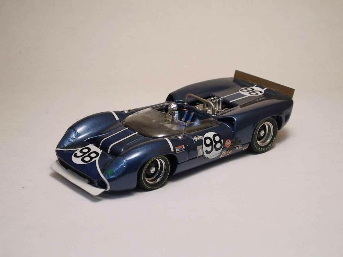 Lola T70 Spider #98 Riverside 1966