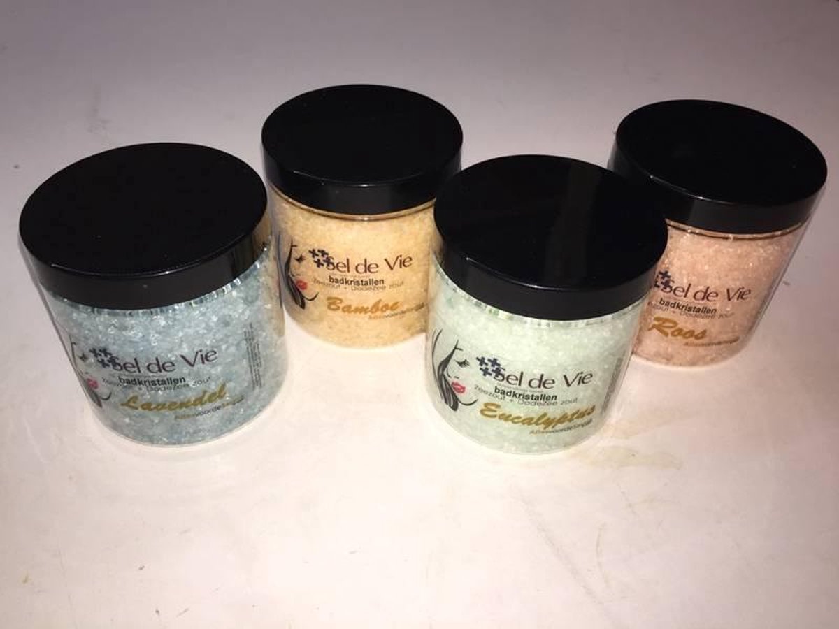 Badzout pakket 4 x 300gr uit  zeezout en dode zee zout. Cadeaupakket. Jeneverbes