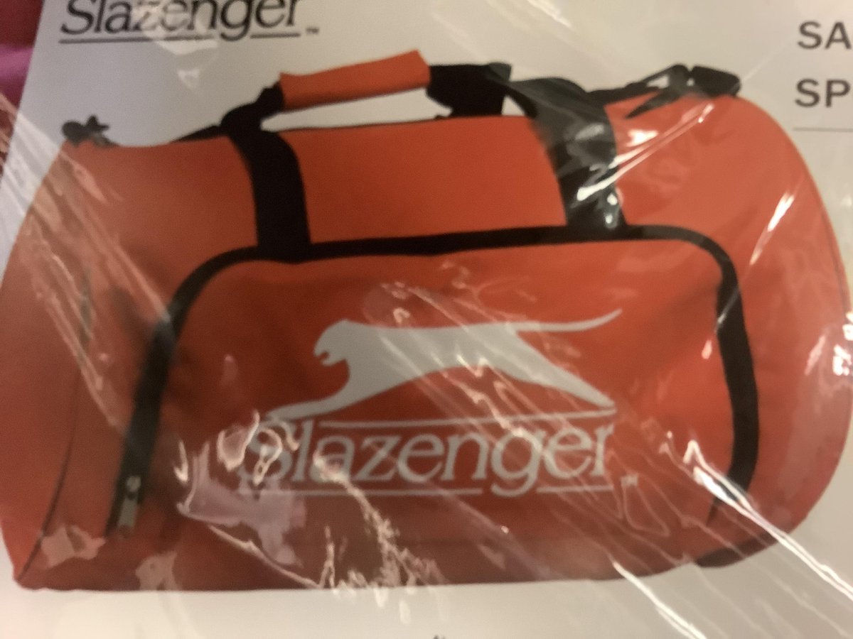 Slazenger sporttas 50*30*30cm LET OP! wordt geleverd in diverse kleuren