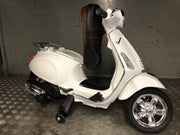 Elektrische kinder Vespa Primavera 12 volt elektrische kinderscooter met muziek