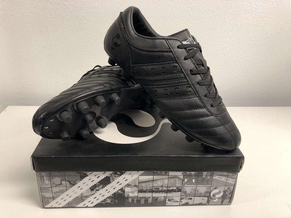 Quick volledig leren voetbalschoen maat 42