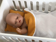 Poppendeken en kussen - poppenbeddengoed okergeel met welnessfleece