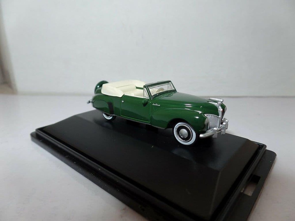 LINCOLN CONTINENTAL CABRIOLET 1941 1:87
