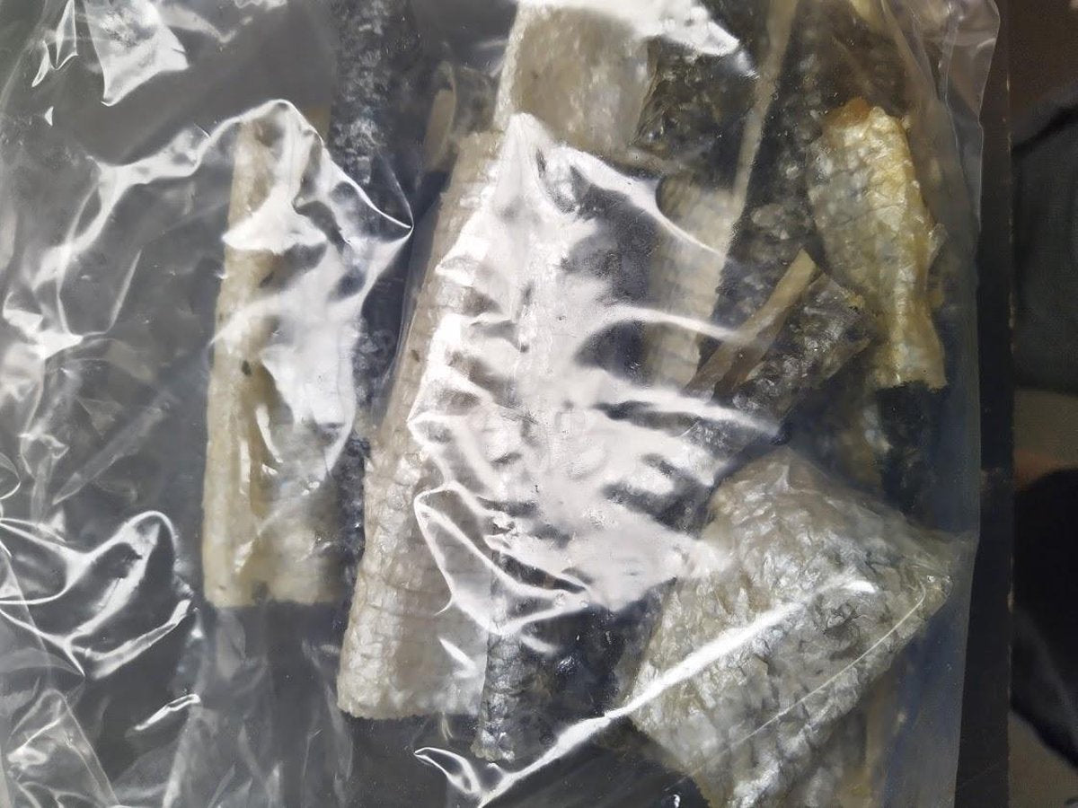 zalmhuid zalmrolletjes gedroogd zalm 1kgvan de snackmeester 100% natuurlijk natural naturel