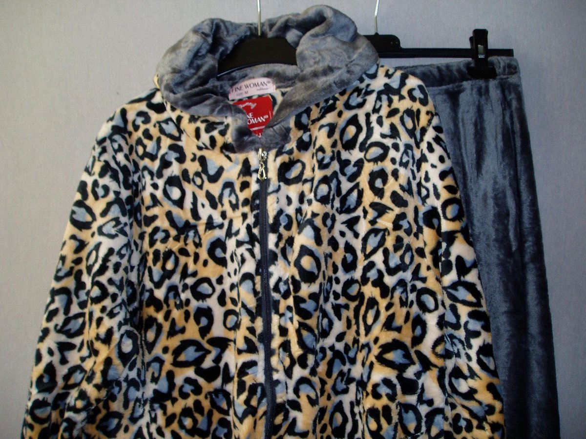 Huispak panterprint velours  Fine women capuchon zakken en lange rits grijs XXXL