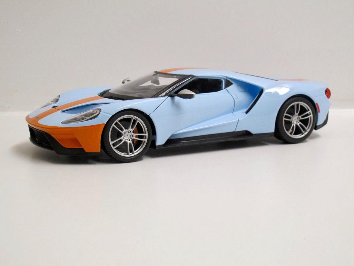 Ford GT 2017 Blauw 1/18