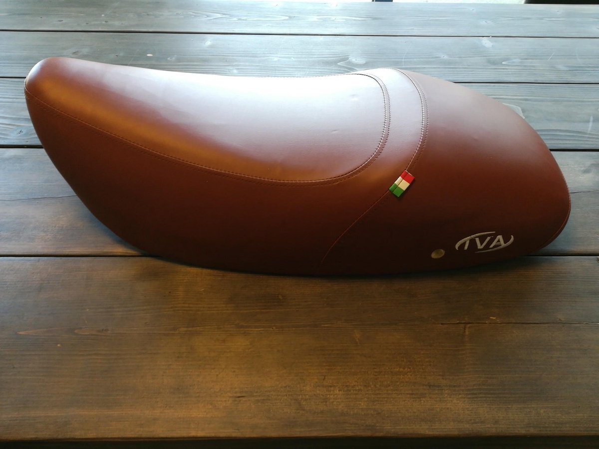Zadel Buddyseat Bruin leer look AGM VX50/s