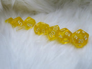 Polyset Dice | Dobbelstenen - Set Van 7 Stuks - Geel Oranje Doorzichtig Transparant| Voor D&D en Andere Rollenspellen | Plastic Dobbelstenen Set voor Dungeons and Dragons | Polyhedral Dice Set