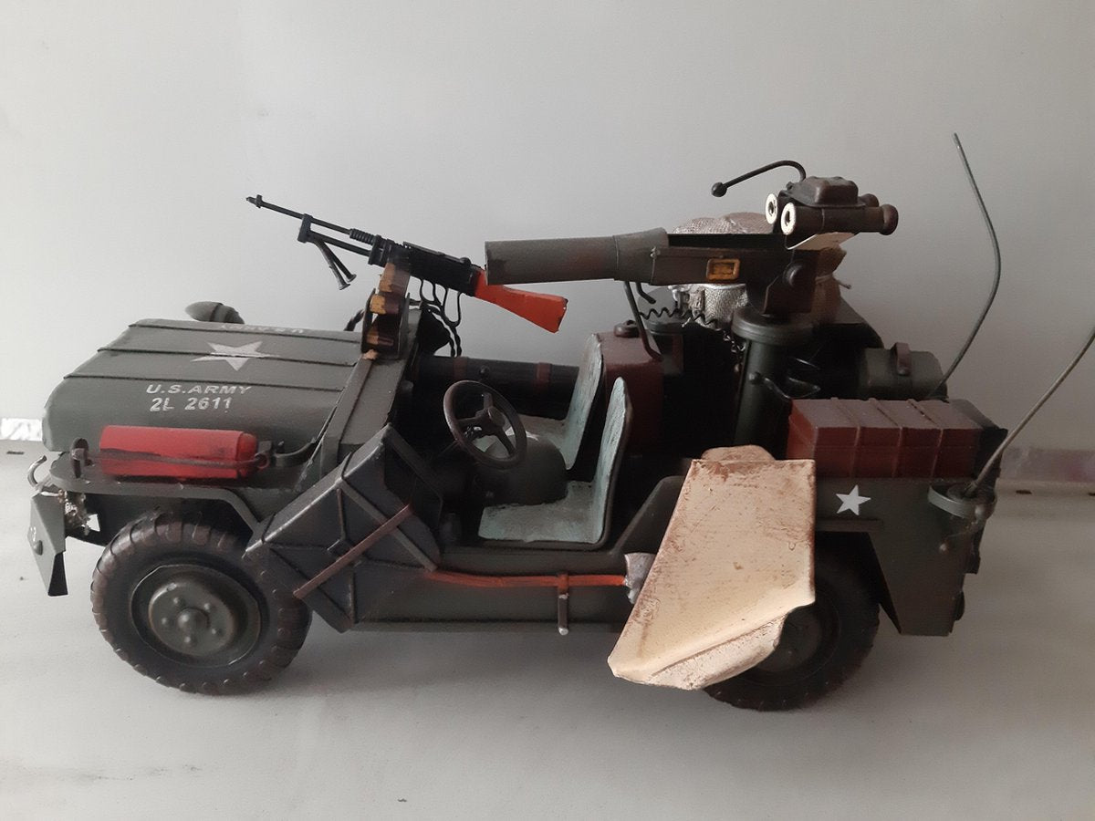 Metalen miniatuur legervoertuig