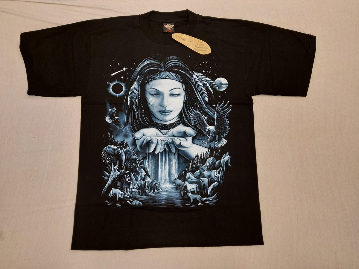 Rock Eagle Shirt: Native American / Indiaan vrouw met handen met water en dieren (Large)
