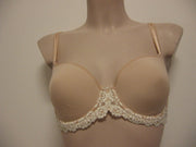 WACOAL  Voorgevormde bh 'Embrace Lace' beige - E75