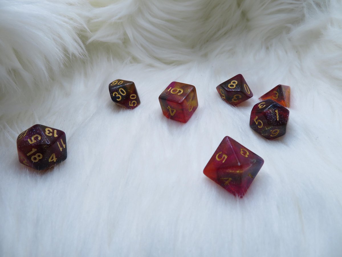 Polyset Dice | Dobbelstenen - Set Van 7 Stuks - Rood Oranje Geel Groen Blauw Doorzichtig Transparant Goud | Voor D&D en Andere Rollenspellen | Plastic Dobbelstenen Set voor Dungeons and Dragons | Polyhedral Dice Set