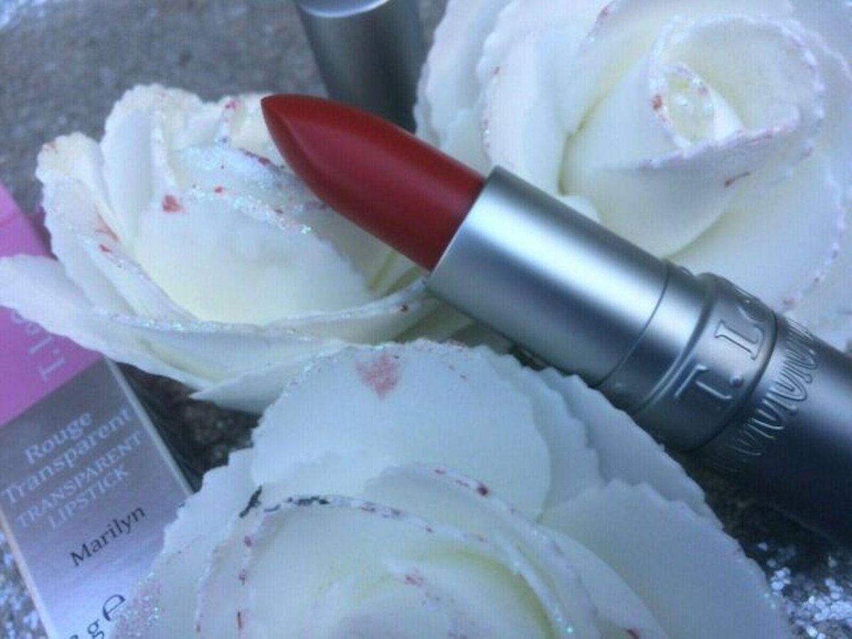 T LECLERC ROUGE A LEVRES TRANSPARENT ROUGE MARILYN SANS PARABEN