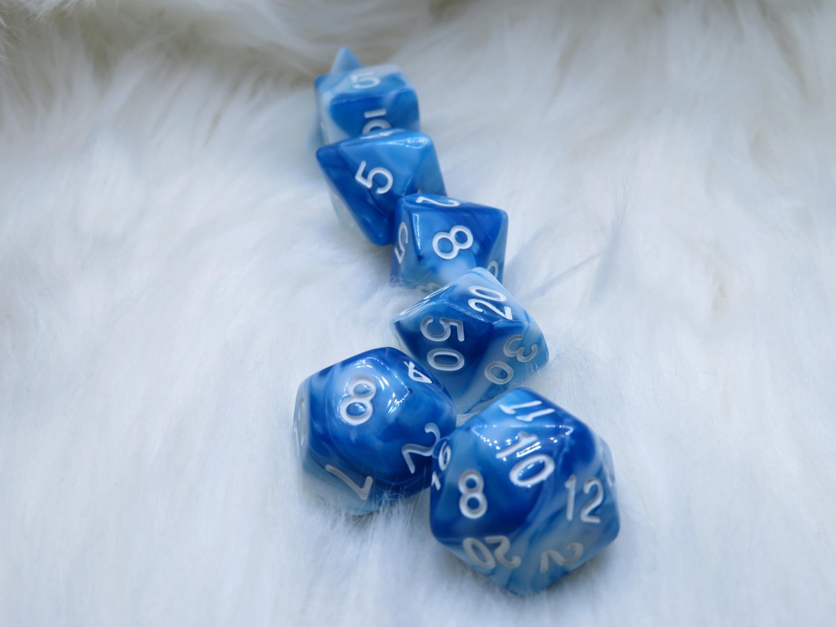 Polyset Dice | Dobbelstenen - Set Van 7 Stuks - Blauw Wit Marmer Parelmoer Wit | Voor D&D en Andere Rollenspellen | Plastic Dobbelstenen Set voor Dungeons and Dragons | Polyhedral Dice Set