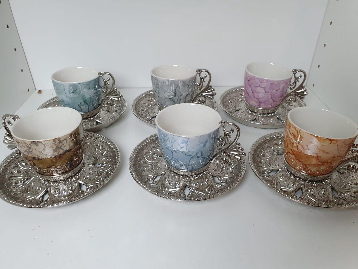 Busem 6 persoons met verschillende kleuren porselein set
