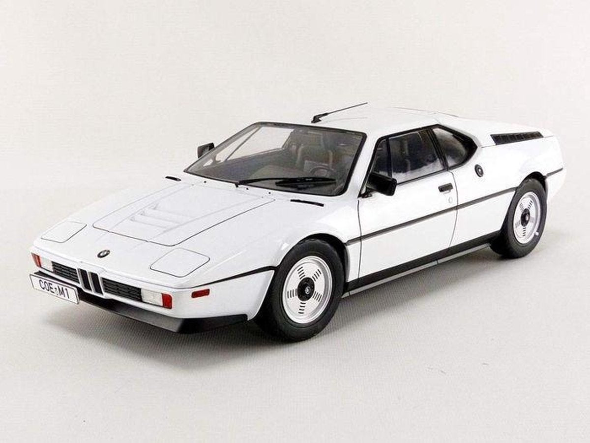 BMW M1 (E26) 1978 - 1:12 - KK Scale