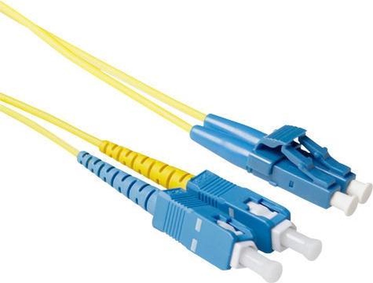 ACT 30 meter LSZH Singlemode 9/125 OS2 short boot glasvezel patchkabel duplex met LC en SC connectoren