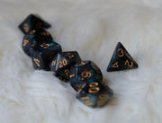 Polyset Dice | Dobbelstenen - Set Van 7 Stuks - Groen Zwart Glitters en Goud| Polydice | Voor D&D en Andere Rollenspellen | Plastic Dobbelstenen Set voor Dungeons and Dragons | Polyhedral Dice Set
