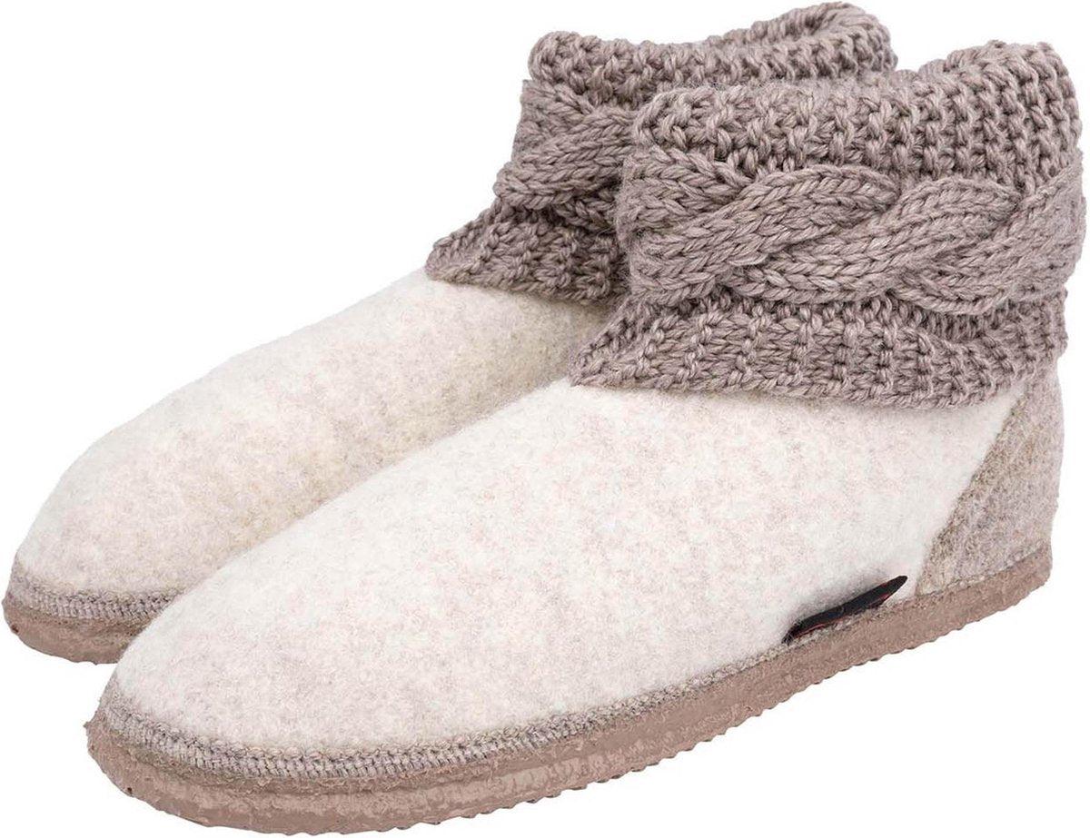 Giesswein Sloffen - Maat 37 - Unisex - Crème - Bruin