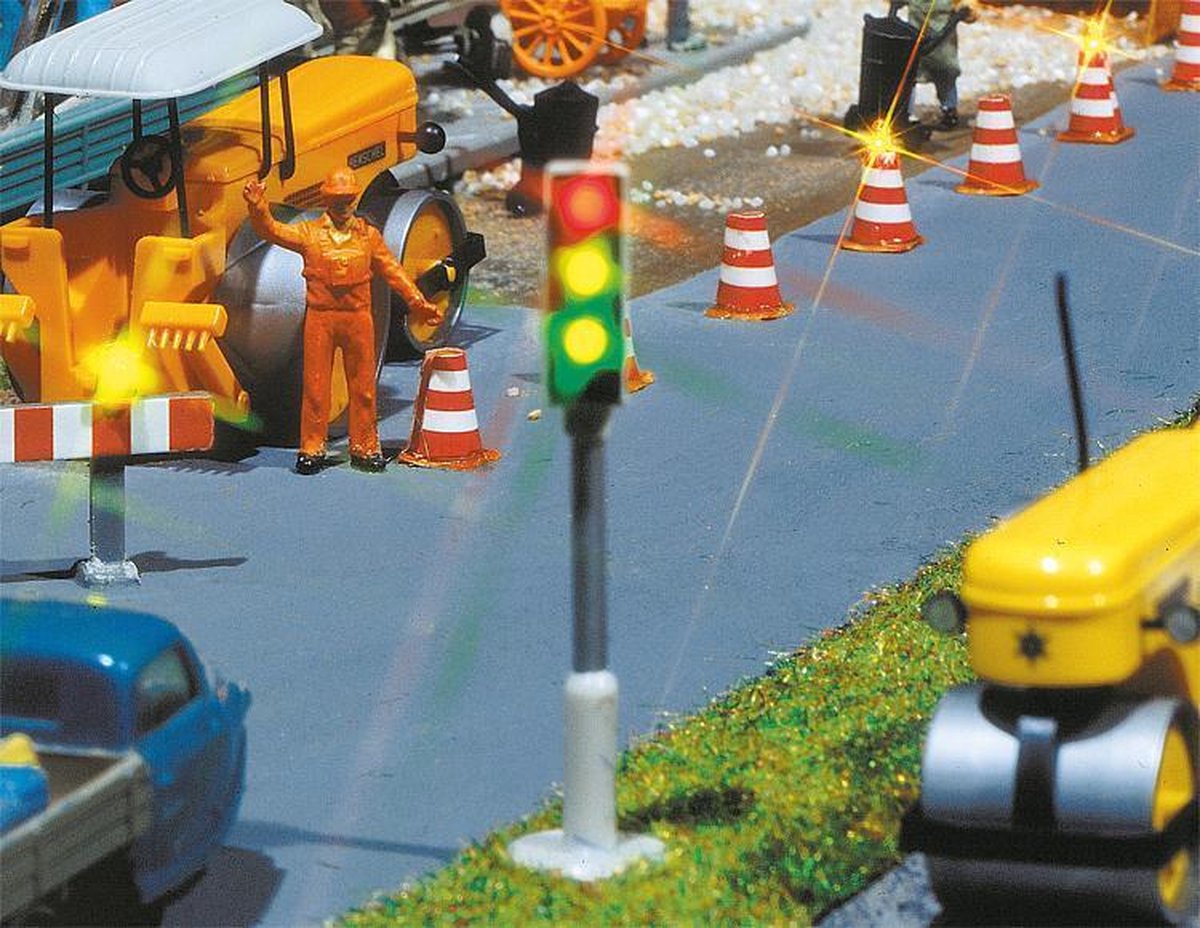 Faller - 2 LED-stoplichten met Stopplaats