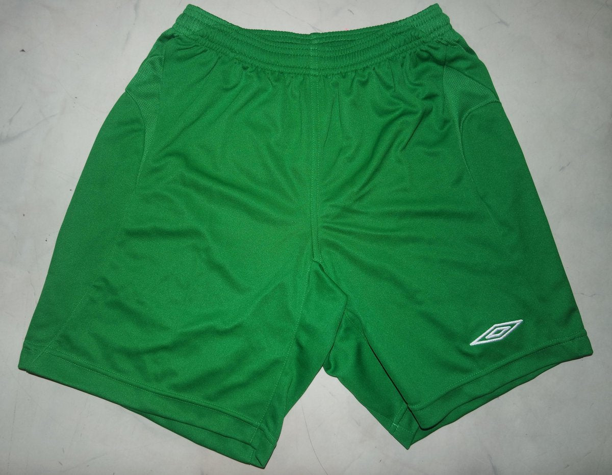 Umbro groene sportbroek maat 134
