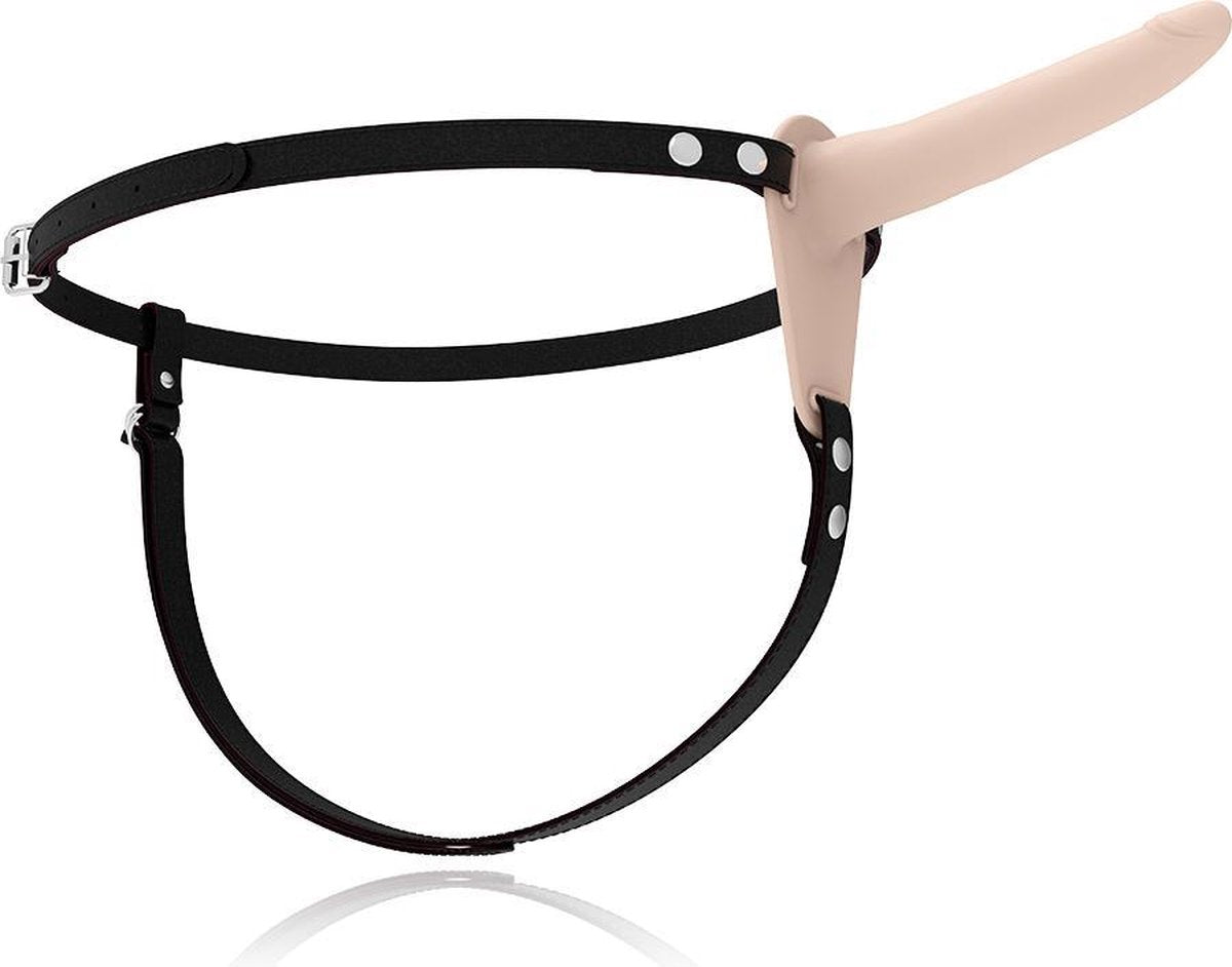 Fetish submissive silicone strap-on flesh 15cm.