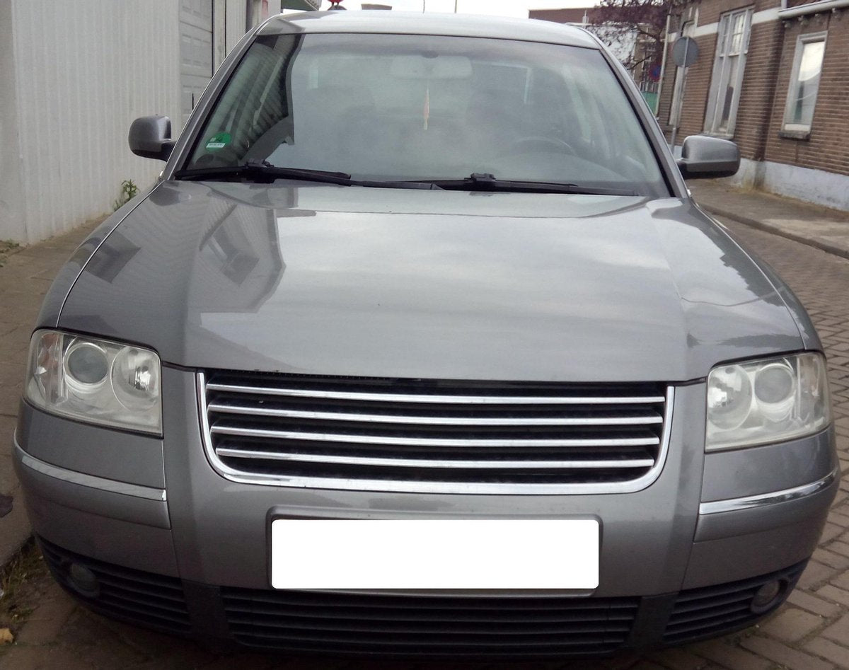Grille zonder embleem voor VW Passat 3BG 2000-2005. Chroom Zwart