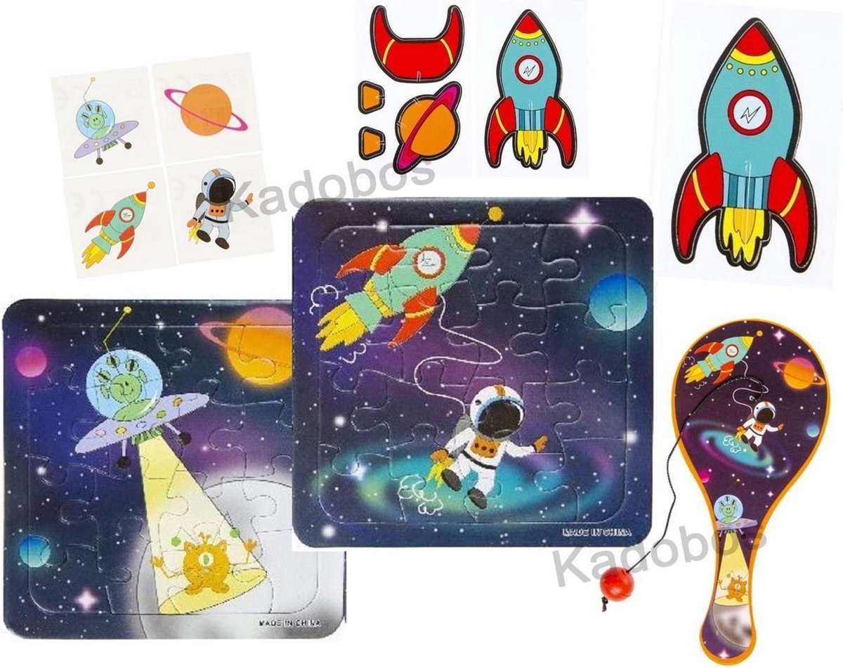 Traktatie ruimte / space 4x speelgoed uitdeelcadeau leuk voor verjaardag
