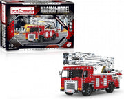 Grote brandweerwagen hoogwerker met functies. RVS