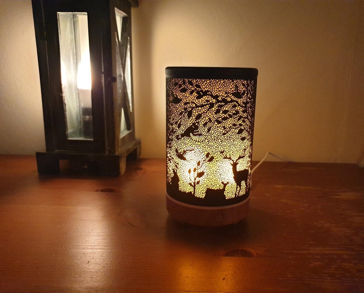 Aroma Diffuser - Diffuser - aromatherapie - Verneverlaar - Lucht bevochtiger - olie verdamper - Bos zwart vlammen verlichting