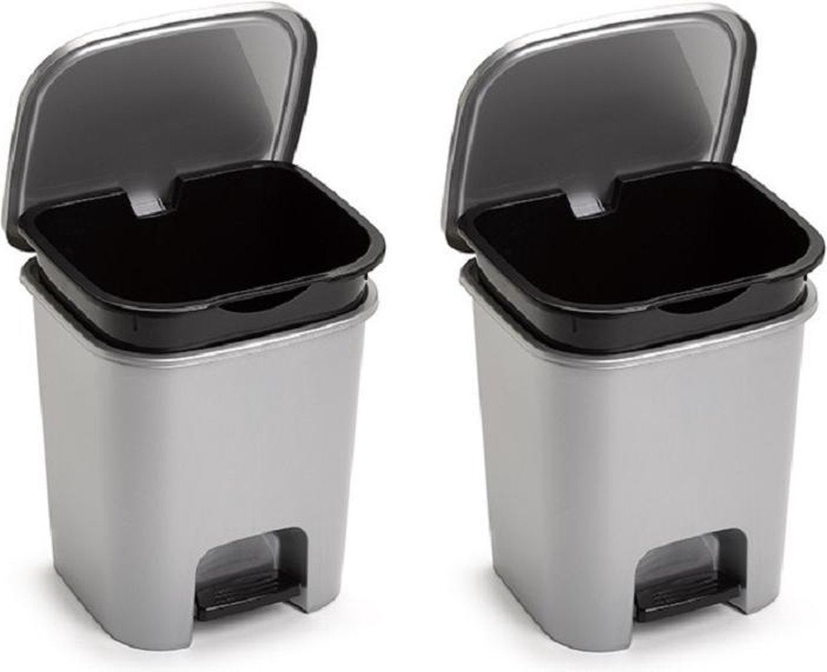 Set van 2x stuks kunststof afvalemmers/vuilnisemmers/pedaalemmers in het zilver van 7.5 liter met binnenbak