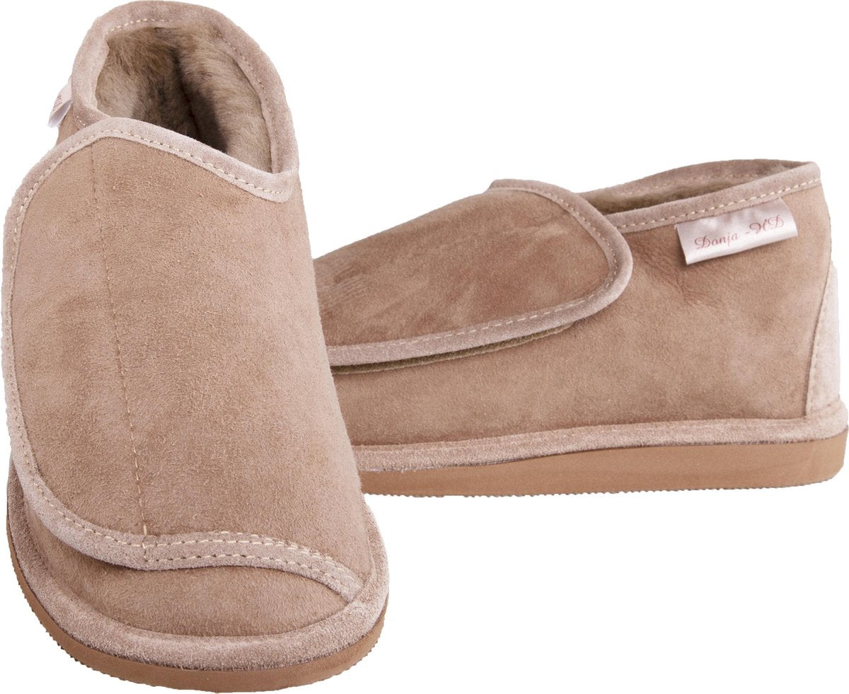 Donja HD schapenvacht pantoffels sloffen  maat 46 met klittenband sluiting