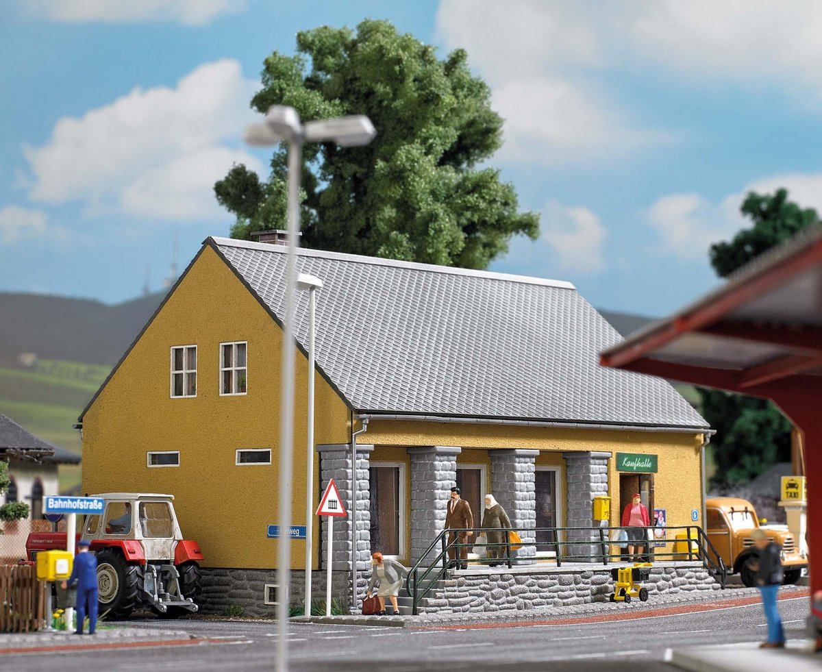 Busch - Ddr Landwarenhaus H0 (5/20) * - BU1381 - modelbouwsets