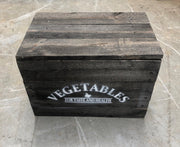 Houten kist zwart met deksel met opdruk vegetables  45x30x30cm