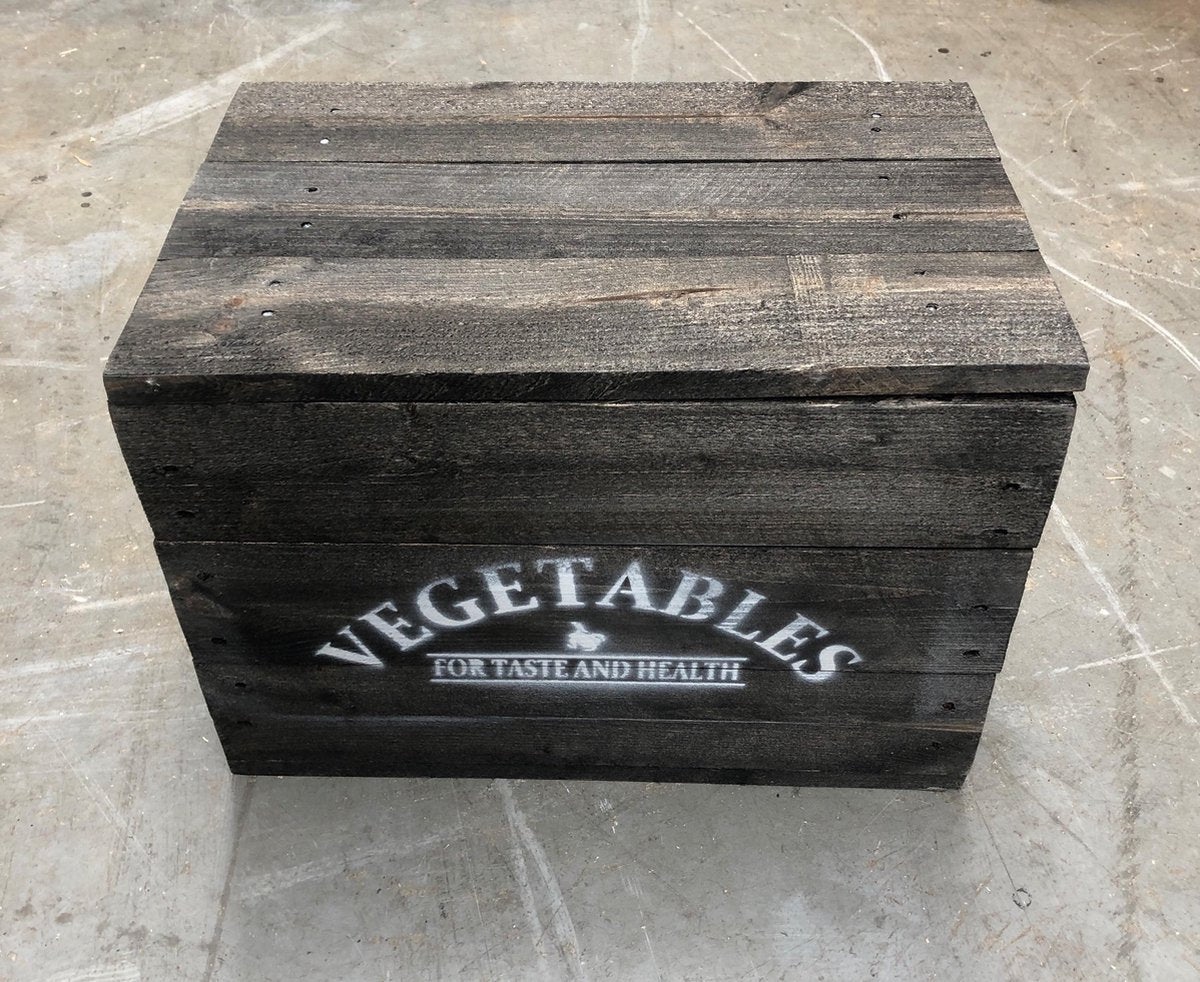 Houten kist zwart met deksel met opdruk vegetables  45x30x30cm