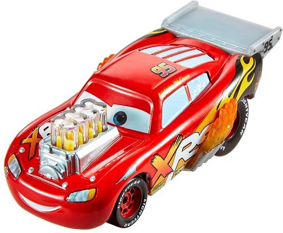 Disney Cars race auto - drag racing  XRS Bliksem McQueen