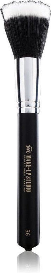 Make-up Studio Nr. 36 Foundation Polish Brush