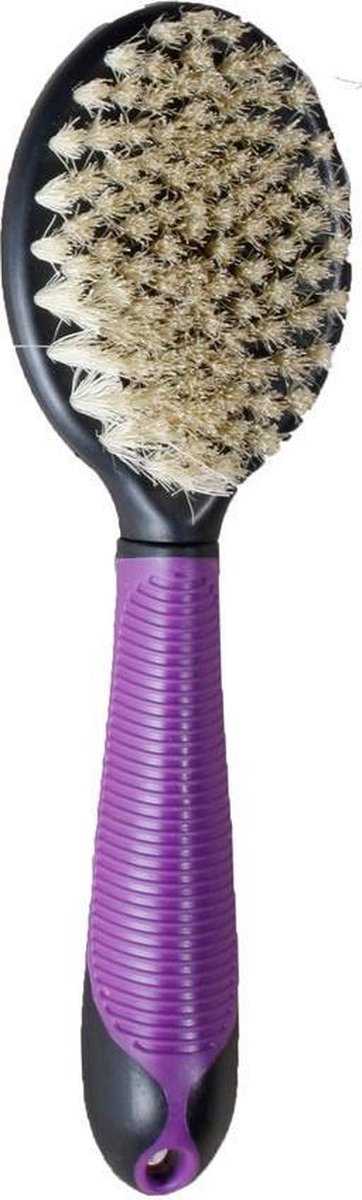 Pig bristle brush for cats