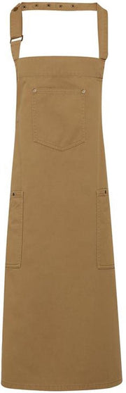 Schort kleur Khaki Beige PR 132 | 100% twillkatoen | Dit schort met bovenstuk kreeg details die aan de klassieke 'chino' doen denken  | horeca kleding