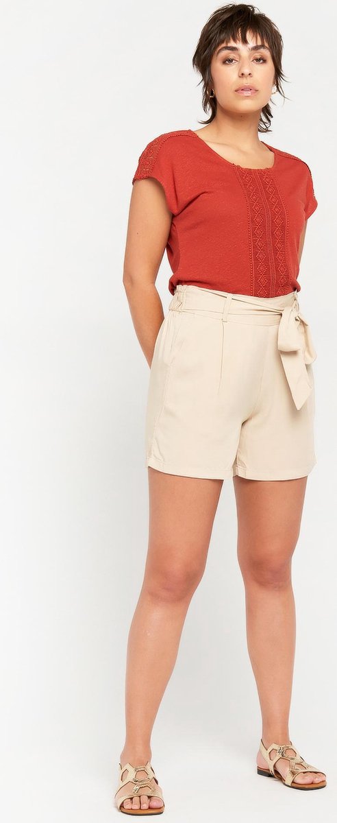 Losse shorts met ceintuur - Beige