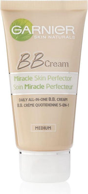 Garnier Skinactive Face SkinActive - BB Cream Classic Medium 5-in-1 Dagverzorging - 50ml - Getinte Dagcrème