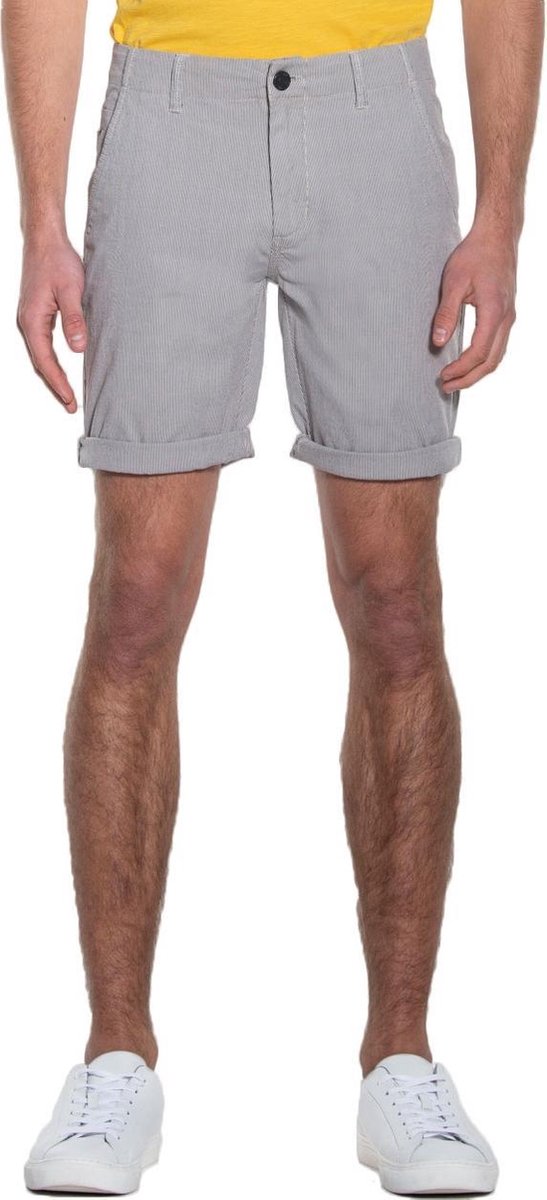 Victim Short Heren